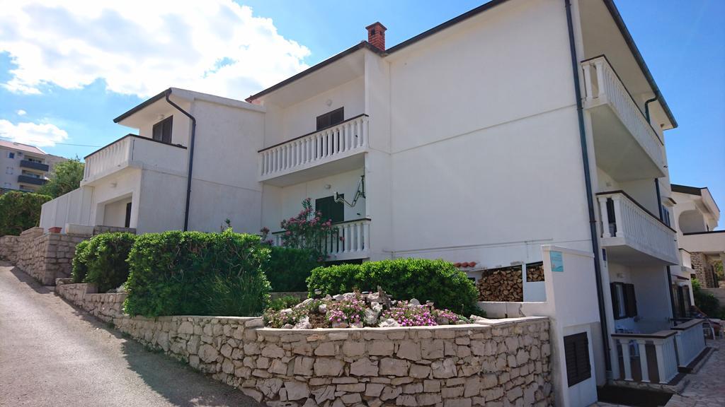 Apartments Anastazija Pag Town Luaran gambar