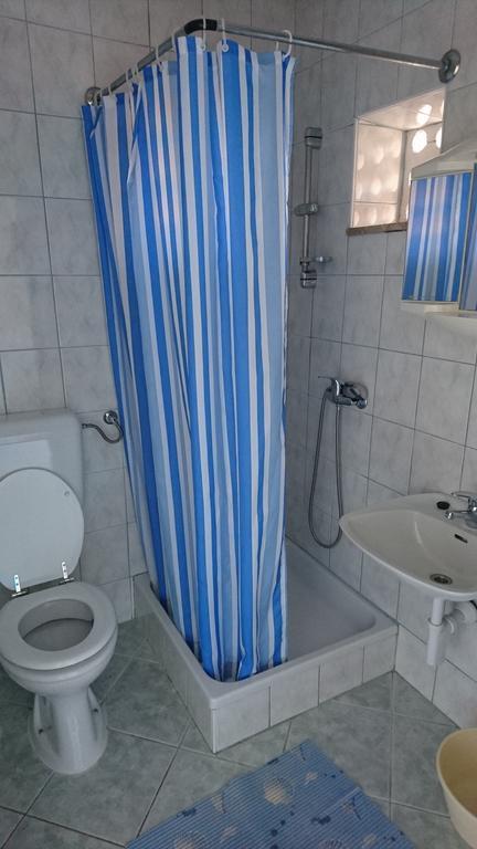 Apartments Anastazija Pag Town Luaran gambar
