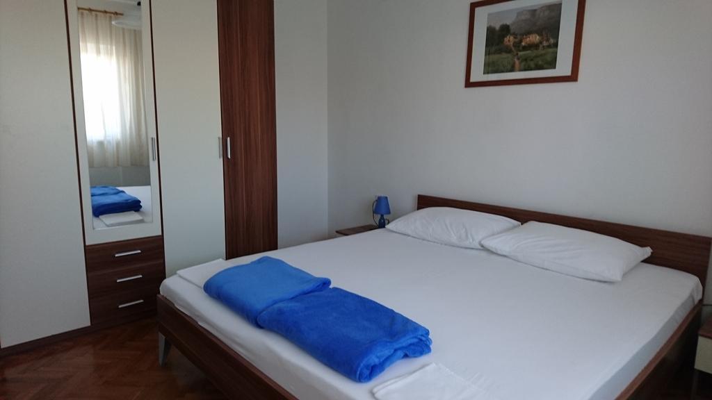 Apartments Anastazija Pag Town Luaran gambar