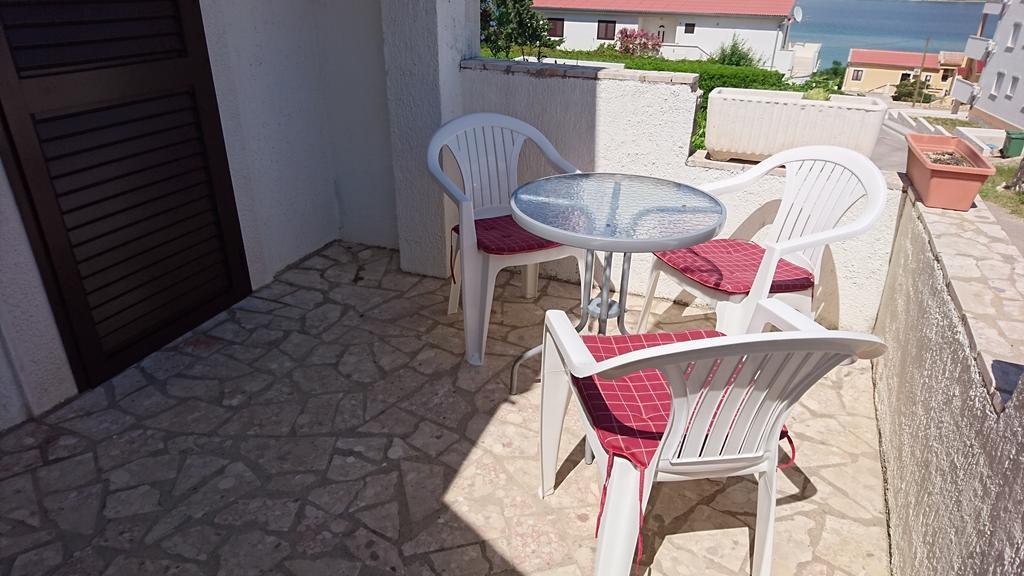 Apartments Anastazija Pag Town Luaran gambar