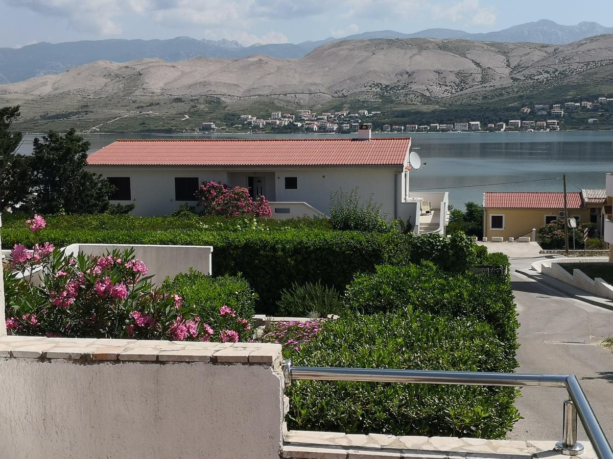 Apartments Anastazija Pag Town Luaran gambar